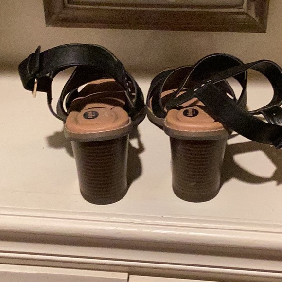 Dr. Scholl’s Parkway black sandals size 7.5 - Picture 2 of 3